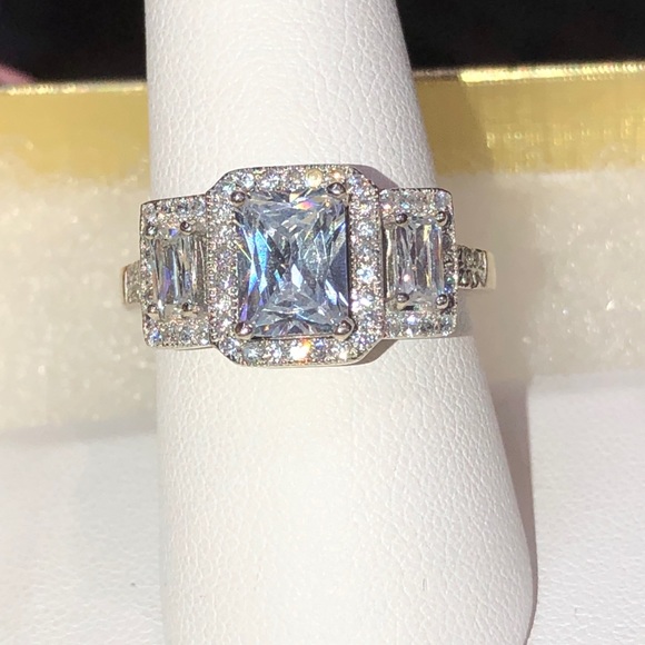 Beautiful .925 silver ring - Picture 2 of 5